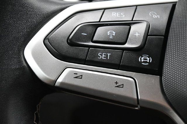2022 Volkswagen Atlas 3.6L V6 SE w/Technology FWD - 23090219 - 17