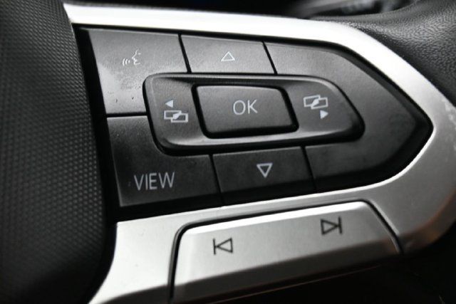 2022 Volkswagen Atlas 3.6L V6 SE w/Technology FWD - 23090219 - 18