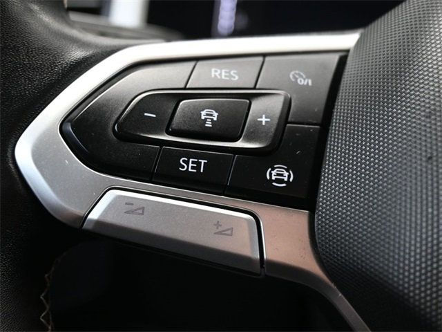 2022 Volkswagen Atlas 3.6L V6 SE w/Technology FWD - 22978597 - 25