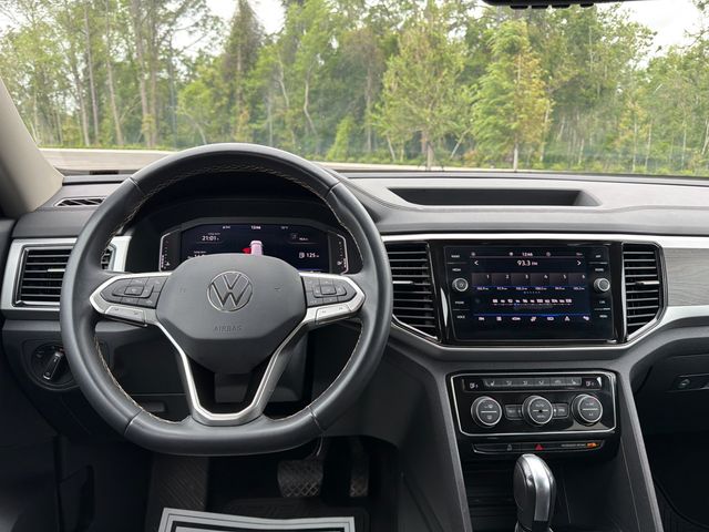 2022 Volkswagen Atlas 3.6L V6 SE w/Technology FWD - 23017581 - 10