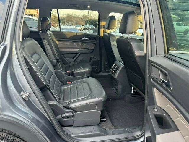 2022 Volkswagen Atlas Local Trade/Premium R-Line/Heated&Cooled Seats/Pano Roof/NAV - 22777106 - 16