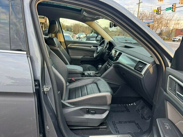 2022 Volkswagen Atlas Local Trade/Premium R-Line/Heated&Cooled Seats/Pano Roof/NAV - 22777106 - 20