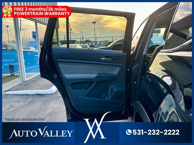 2022 Volkswagen Atlas SEL R-Line 4Motion Sport Utility 4D - 22939082 - 19
