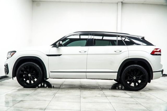 2022 Volkswagen Atlas Cross Sport 3.6L V6 SEL Premium R-Line 4MOTION - 23040381 - 9