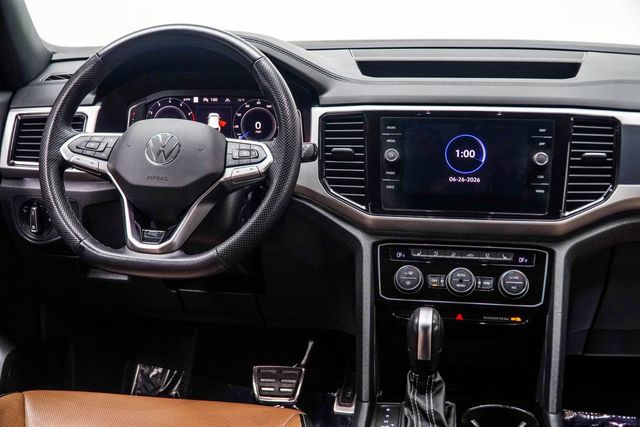 2022 Volkswagen Atlas Cross Sport 3.6L V6 SEL Premium R-Line 4MOTION - 23040381 - 16