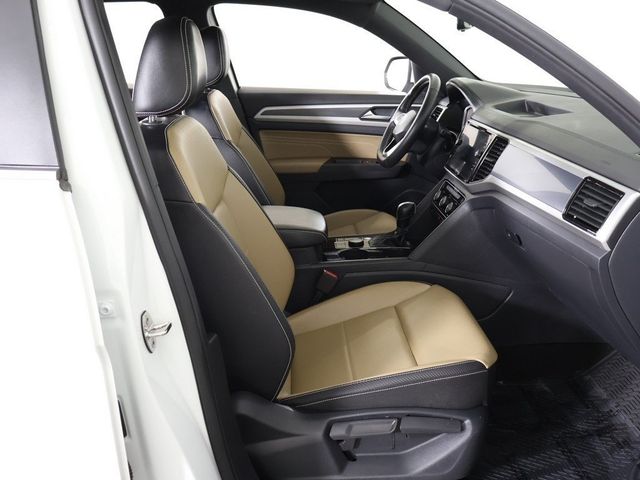 2022 Volkswagen Atlas Cross Sport 3.6L V6 SE w/Technology 4MOTION - 22982940 - 28