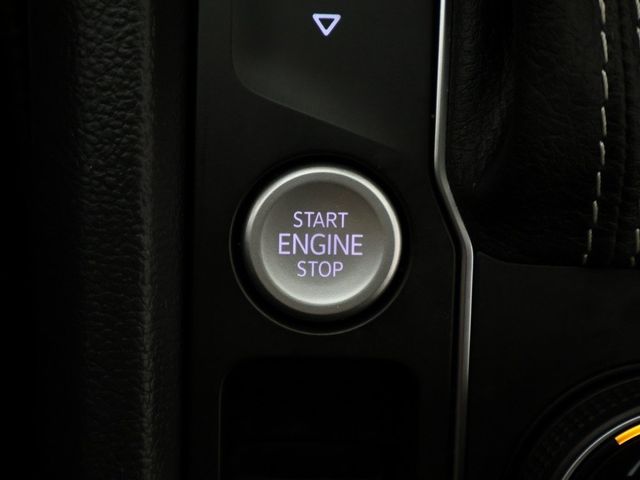 2022 Volkswagen Atlas Cross Sport 3.6L V6 SE w/Technology 4MOTION - 22982940 - 39