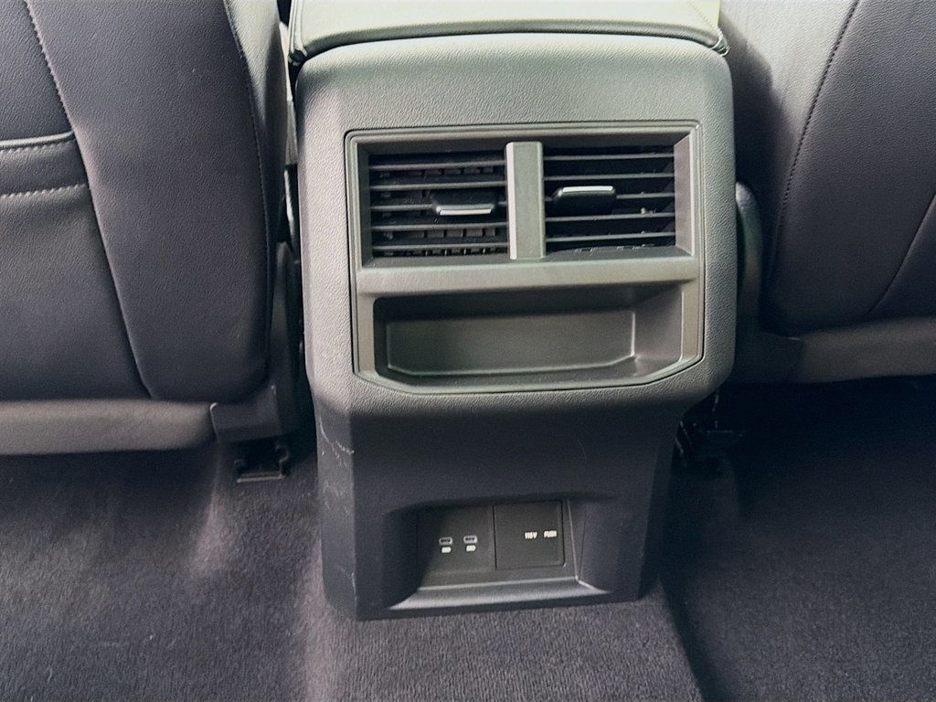 2022 Volkswagen Atlas Cross Sport 3.6L V6 SE w/Technology 4MOTION - 23007446 - 25