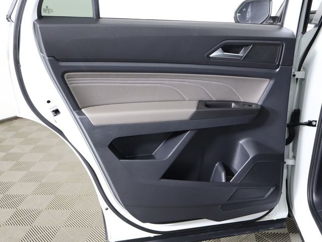 2022 Volkswagen Atlas Cross Sport 3.6L V6 SE w/Technology FWD - 23024858 - 24
