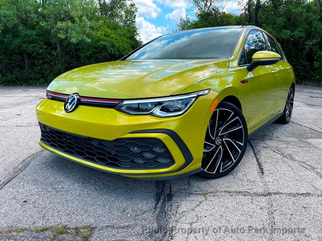 2022 Volkswagen Golf GTI Autobahn photo 2