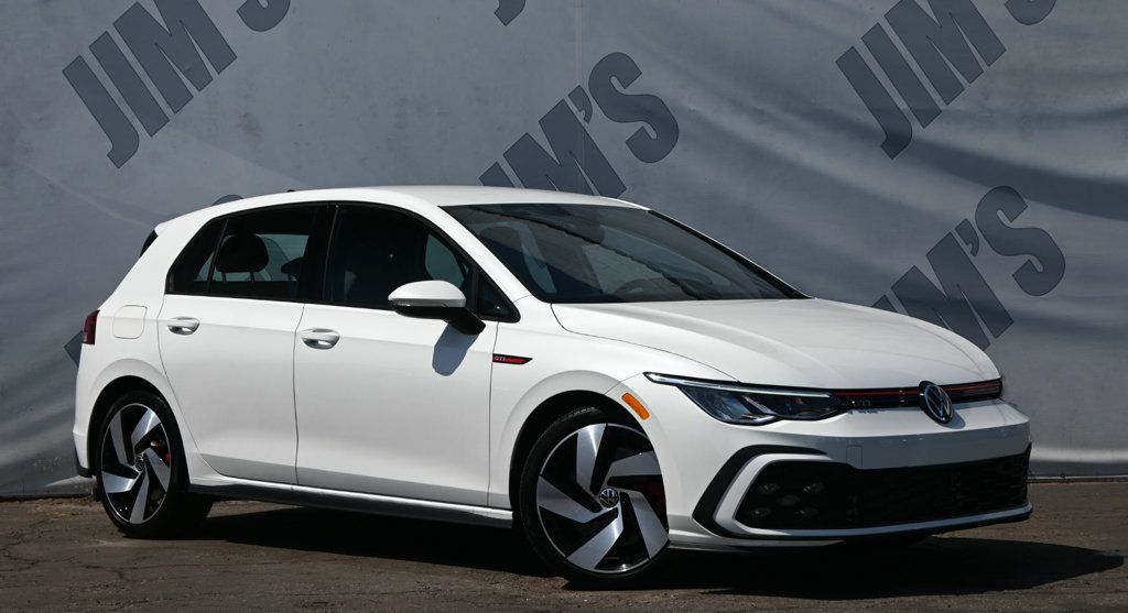 2022 Volkswagen Golf GTI 2.0 photo 3