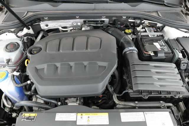 2022 Volkswagen Golf R 2.0T Manual - 22927519 - 23