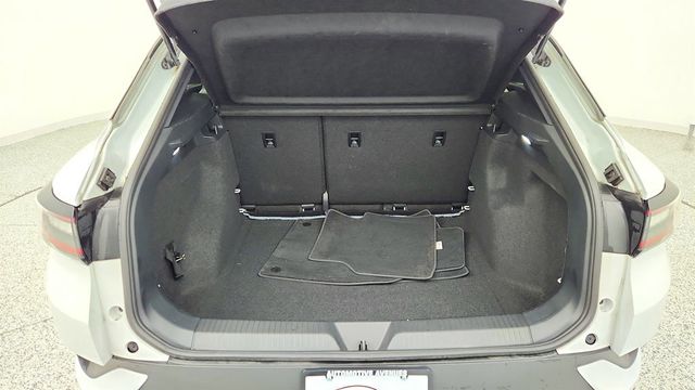 2022 Volkswagen ID.4 Pro - 22970661 - 21