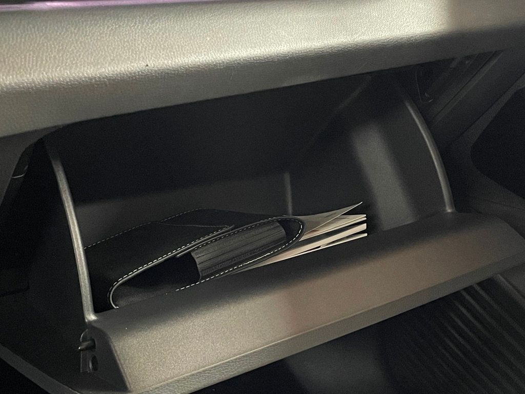 2022 Volkswagen ID.4 Pro S AWD - 22979618 - 34