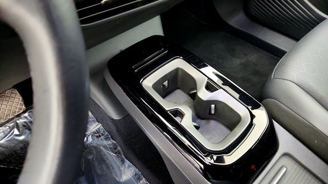 2022 Volkswagen ID.4 Pro S AWD (245-mile range) - 22971752 - 16