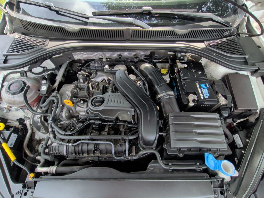 Volkswagen Jetta S Automatic photo 11