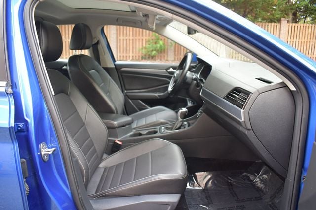 2022 Volkswagen Jetta SE Automatic - 22910561 - 28
