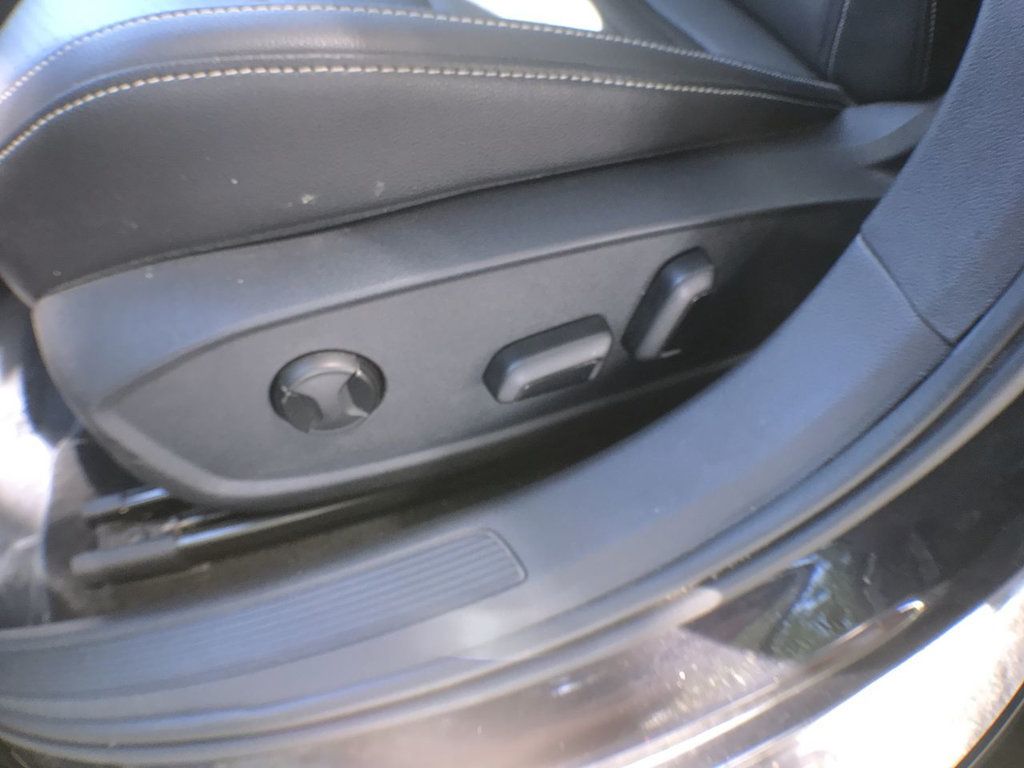 2022 Volkswagen Jetta SE photo 4