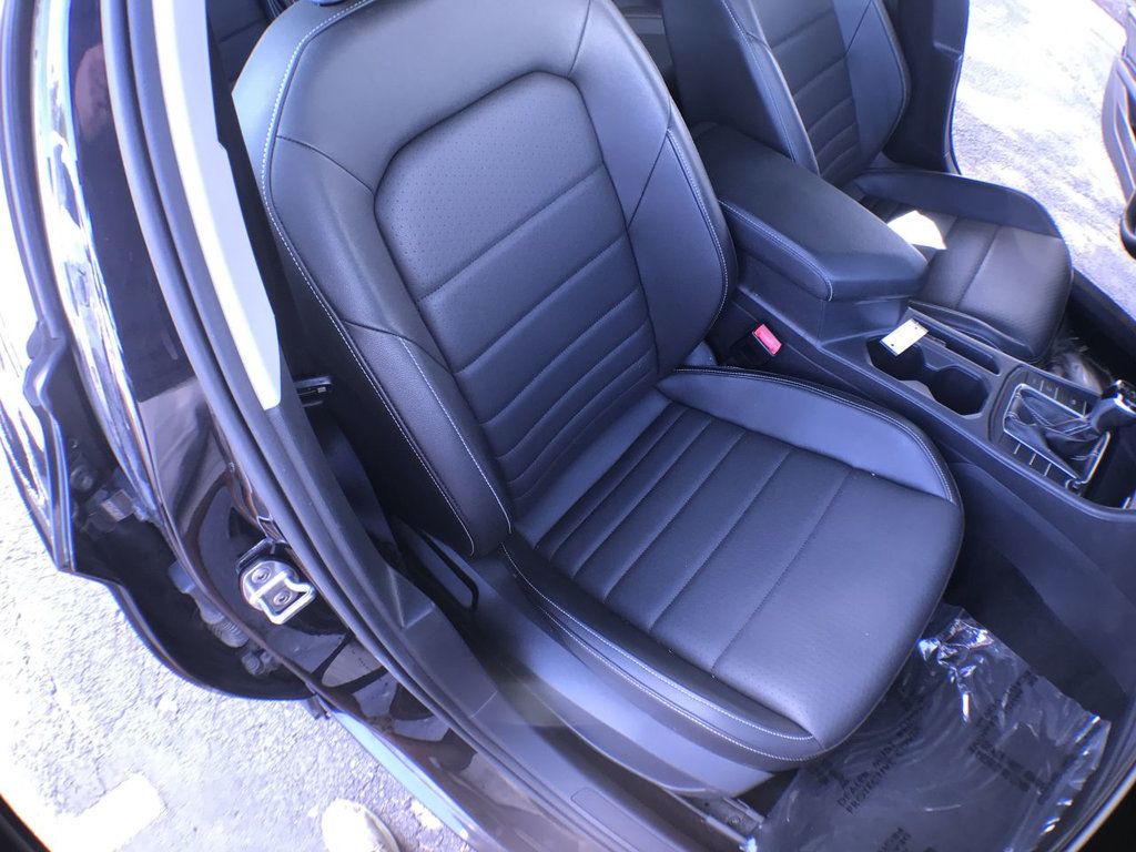 2022 Volkswagen Jetta SE photo 11