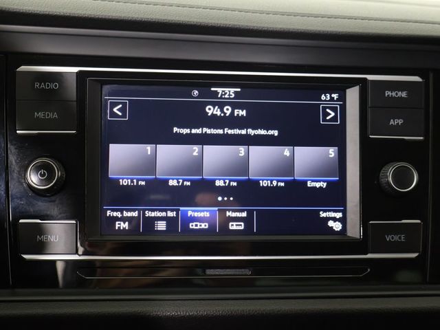 2022 Volkswagen Jetta SE Automatic - 23062840 - 40