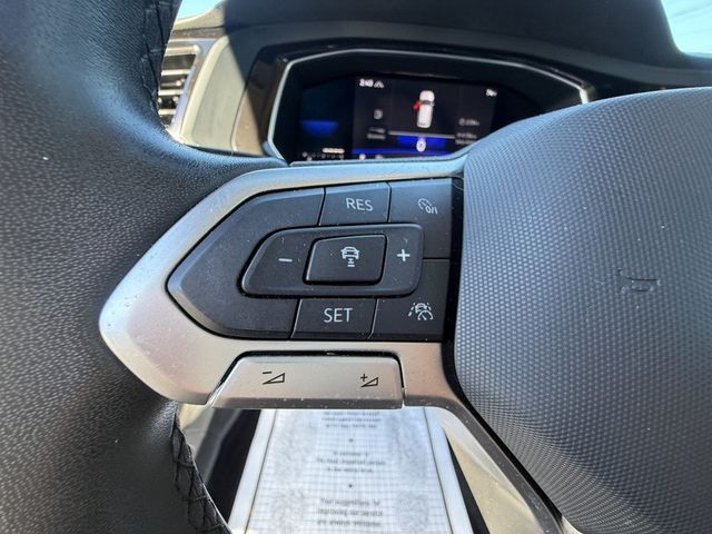 2022 Volkswagen Jetta SE Automatic w/ Panoramic Sunroof & Black Wheel Pkg - 23099883 - 12