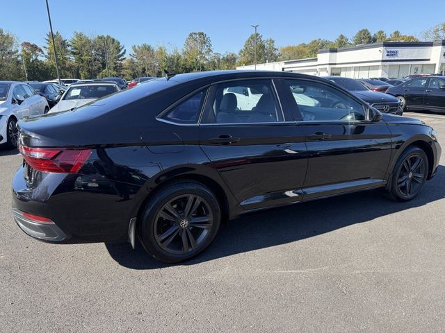 2022 Volkswagen Jetta SE Automatic w/ Panoramic Sunroof & Black Wheel Pkg - 23099883 - 2