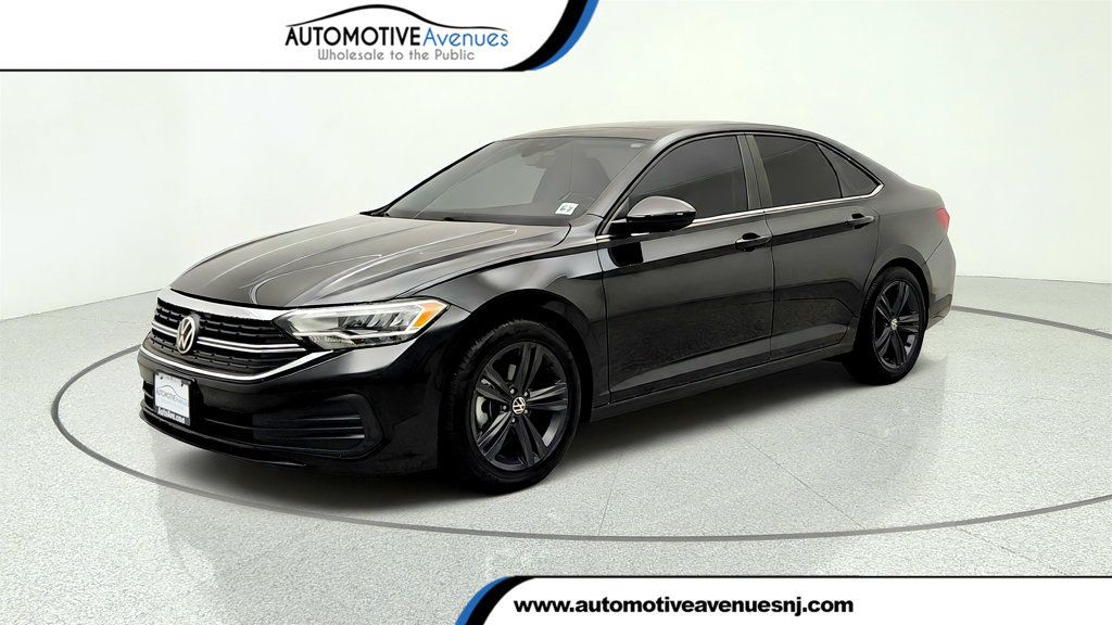 2022 Volkswagen Jetta SE Automatic w/ Panoramic Sunroof & Dark Graphite Wheels - 23065676 | Video 1