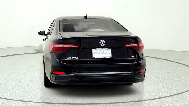 2022 Volkswagen Jetta SE Automatic w/ Panoramic Sunroof & Dark Graphite Wheels - 23065676 - 5