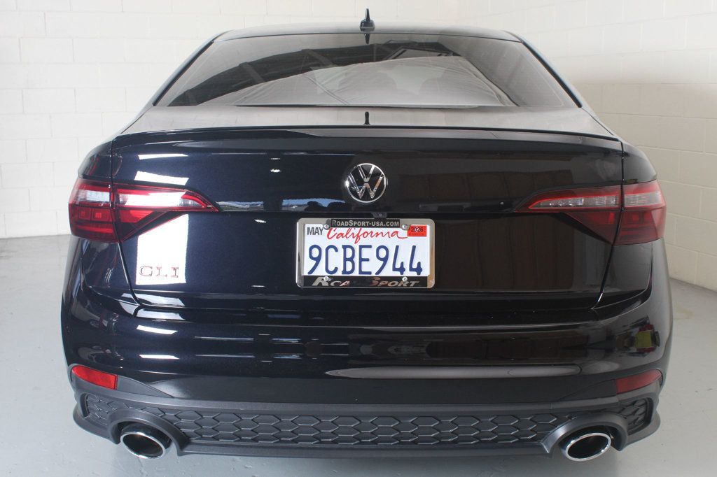 2022 Volkswagen Jetta GLI 2.0T Autobahn photo 8