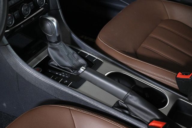 2022 Volkswagen Passat 2.0T Limited Edition - 22959439 - 19