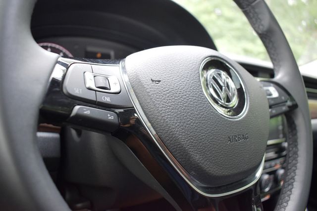 2022 Volkswagen Passat 2.0T Limited Edition Automatic - 23066152 - 14
