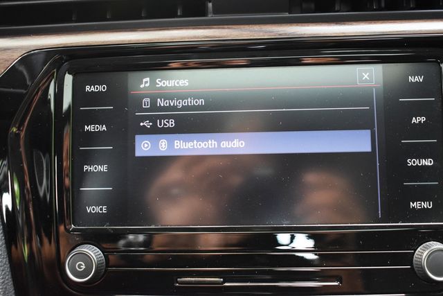 2022 Volkswagen Passat 2.0T Limited Edition Automatic - 23066152 - 30