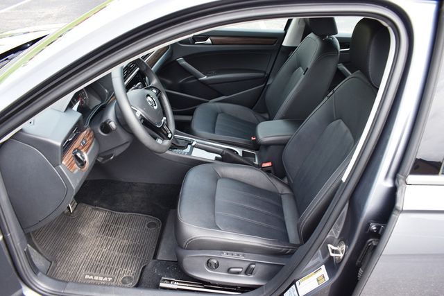 2022 Volkswagen Passat 2.0T Limited Edition Automatic - 23066152 - 37