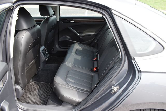 2022 Volkswagen Passat 2.0T Limited Edition Automatic - 23066152 - 39