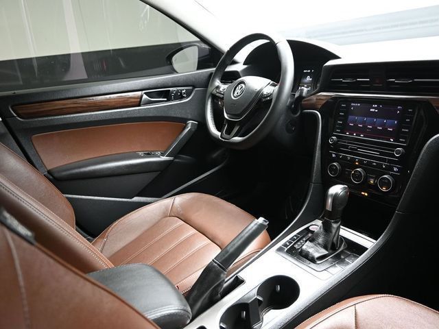 2022 Volkswagen Passat 2.0T Limited Edition Automatic - 22996008 - 12