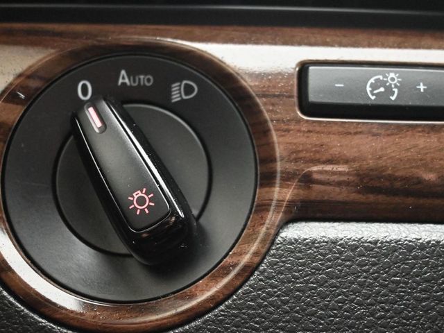 2022 Volkswagen Passat 2.0T Limited Edition Automatic - 22996008 - 22