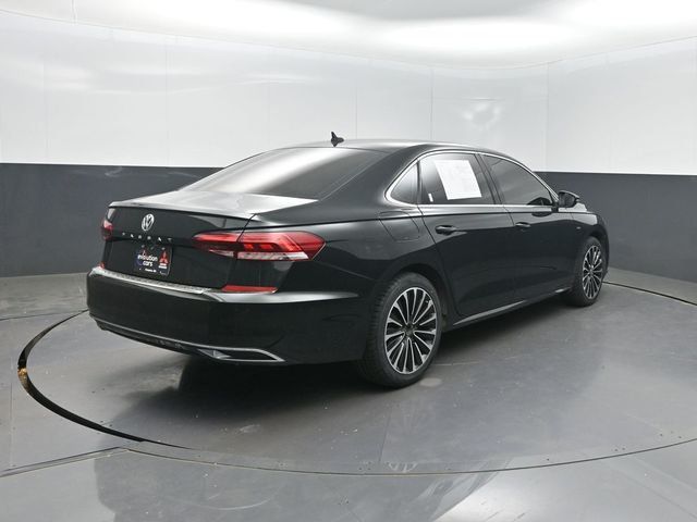 2022 Volkswagen Passat 2.0T Limited Edition Automatic - 22996008 - 30