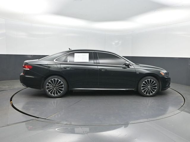 2022 Volkswagen Passat 2.0T Limited Edition Automatic - 22996008 - 31