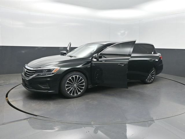 2022 Volkswagen Passat 2.0T Limited Edition Automatic - 22996008 - 34