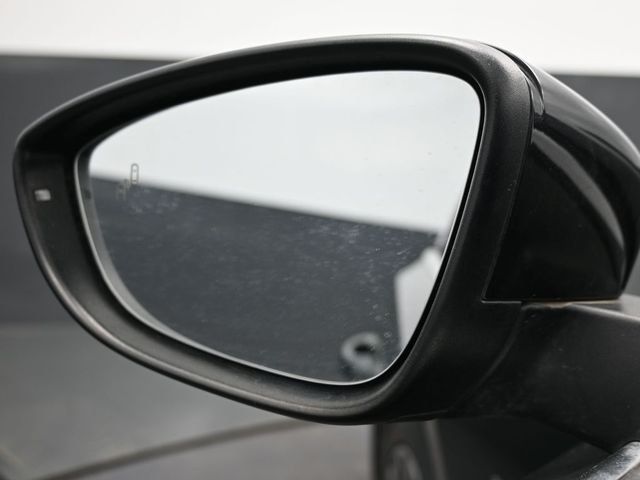 2022 Volkswagen Passat 2.0T Limited Edition Automatic - 22996008 - 3