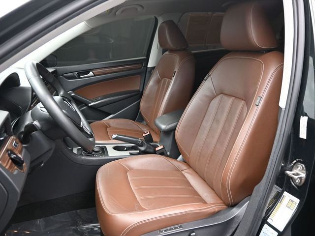 2022 Volkswagen Passat 2.0T Limited Edition Automatic - 22996008 - 4