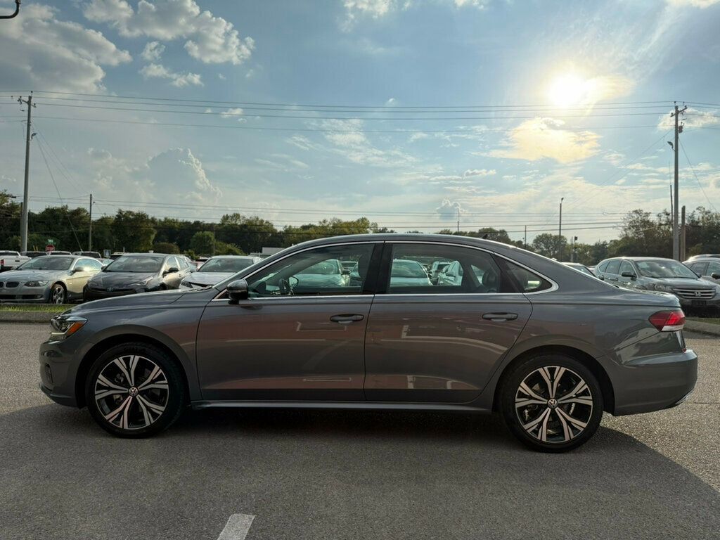 2022 Volkswagen Passat SE photo 6