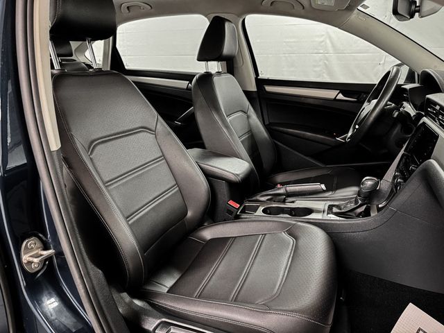2022 Volkswagen Passat SE - 23026039 - 11