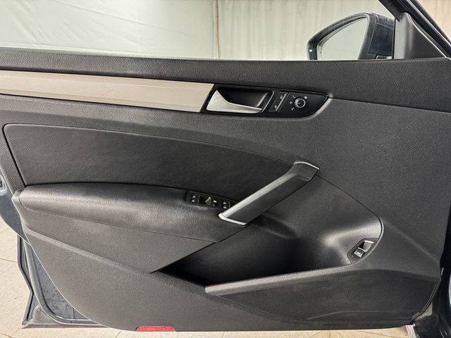 2022 Volkswagen Passat SE - 23026039 - 14