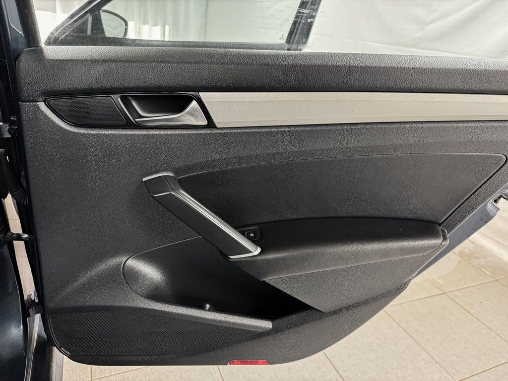 2022 Volkswagen Passat SE - 23026039 - 16