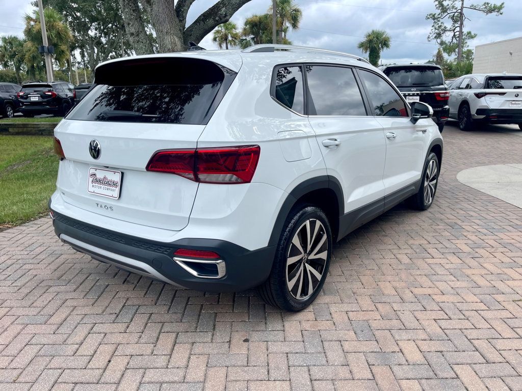 2022 Volkswagen Taos SE photo 5