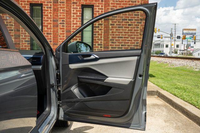 2022 Volkswagen Taos LocalTrade/SE/FWD/LaneAssist/LightAssist/HeatedFrontSeats/NAV - 23053218 - 39