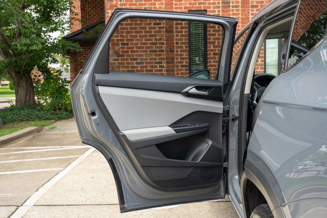 2022 Volkswagen Taos LocalTrade/SE/FWD/LaneAssist/LightAssist/HeatedFrontSeats/NAV - 23053218 - 43