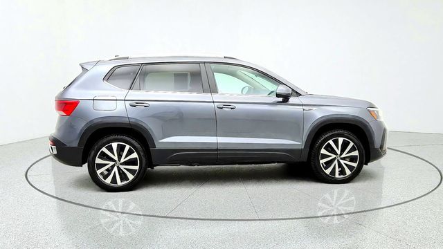 2022 Volkswagen Taos SE 4MOTION - 23100308 - 3