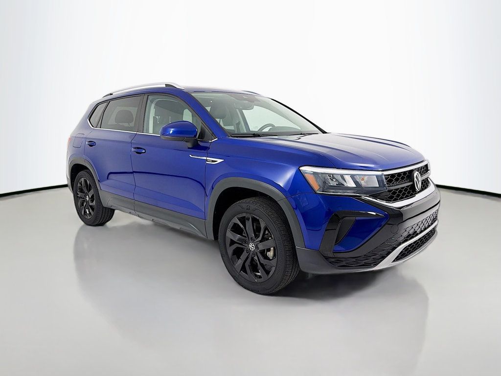 2022 Volkswagen Taos SE 4MOTION - 23019151 | Video 1